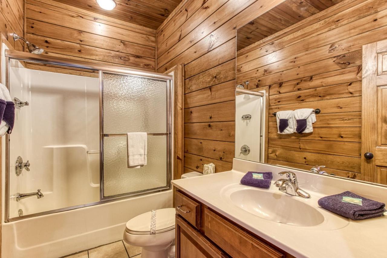 Lazy Bear Lodge, Hot Tub, Resort Pool, Wifi, 1089 Free Tickets Each Paid Day, Dollywood And More Gatlinburg Extérieur photo