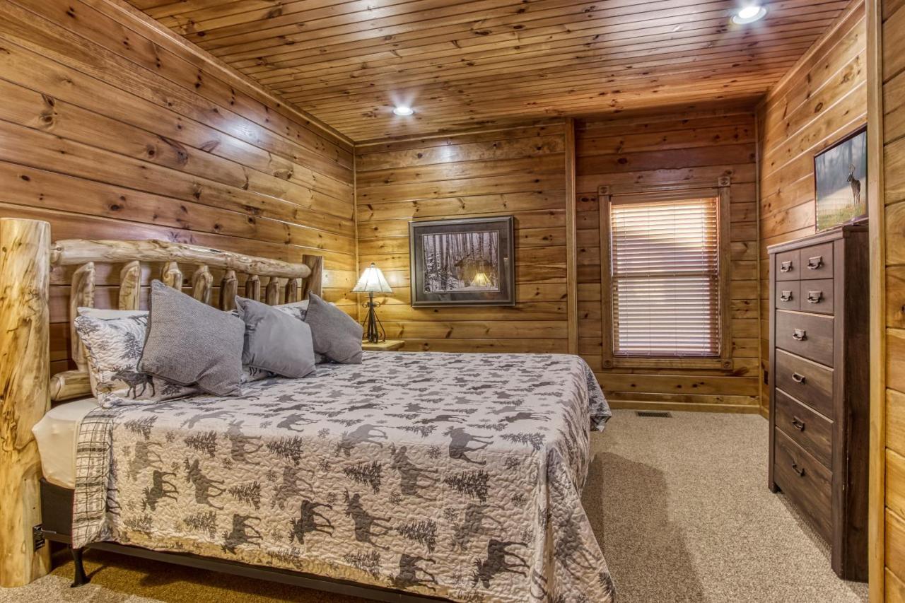 Lazy Bear Lodge, Hot Tub, Resort Pool, Wifi, 1089 Free Tickets Each Paid Day, Dollywood And More Gatlinburg Extérieur photo