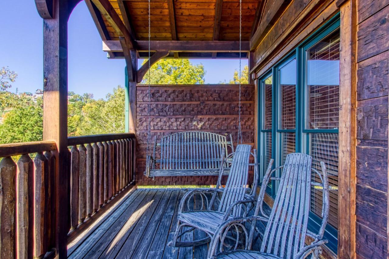Lazy Bear Lodge, Hot Tub, Resort Pool, Wifi, 1089 Free Tickets Each Paid Day, Dollywood And More Gatlinburg Extérieur photo
