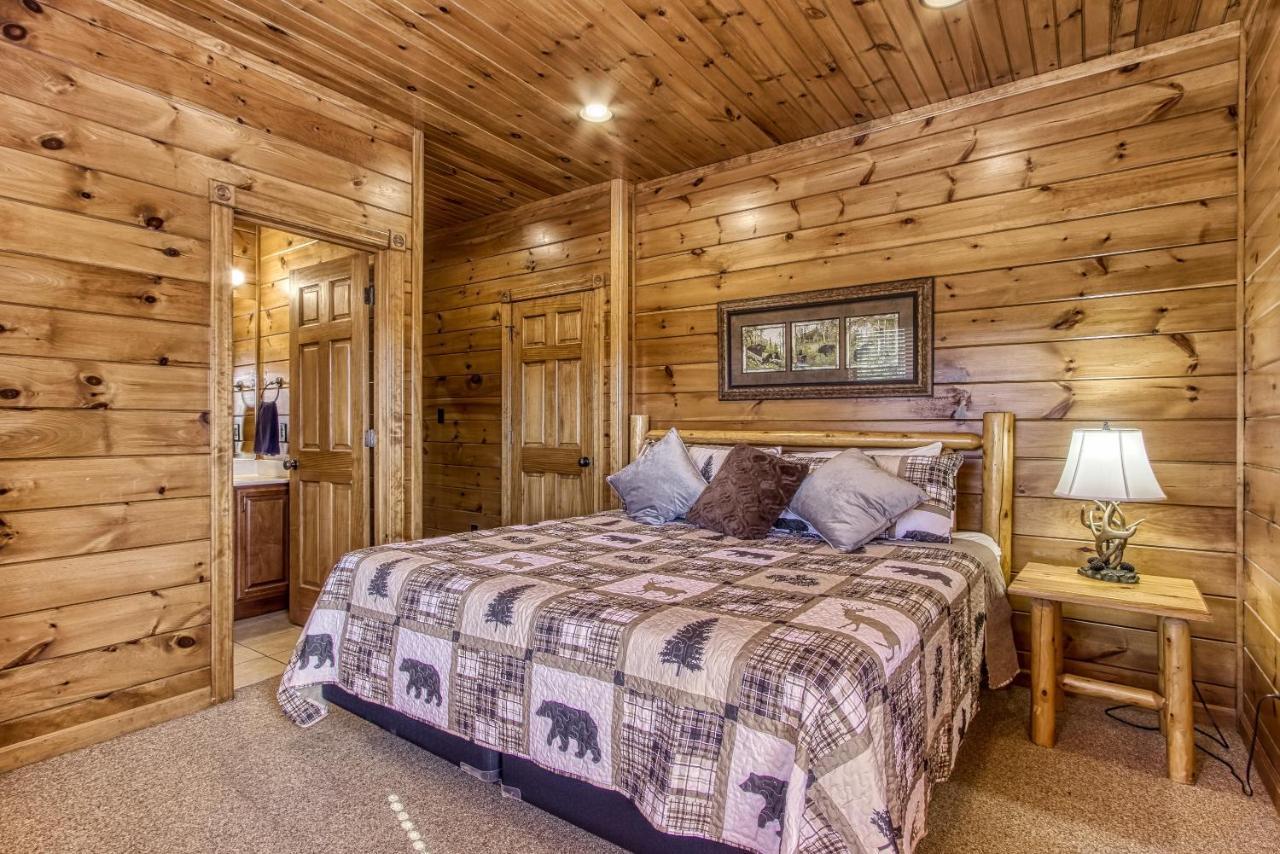 Lazy Bear Lodge, Hot Tub, Resort Pool, Wifi, 1089 Free Tickets Each Paid Day, Dollywood And More Gatlinburg Extérieur photo