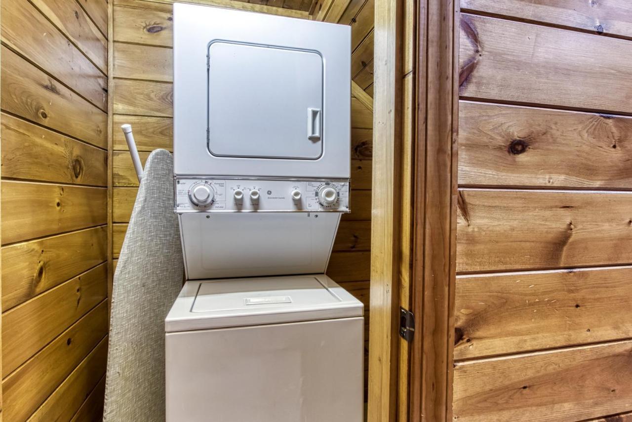 Lazy Bear Lodge, Hot Tub, Resort Pool, Wifi, 1089 Free Tickets Each Paid Day, Dollywood And More Gatlinburg Extérieur photo