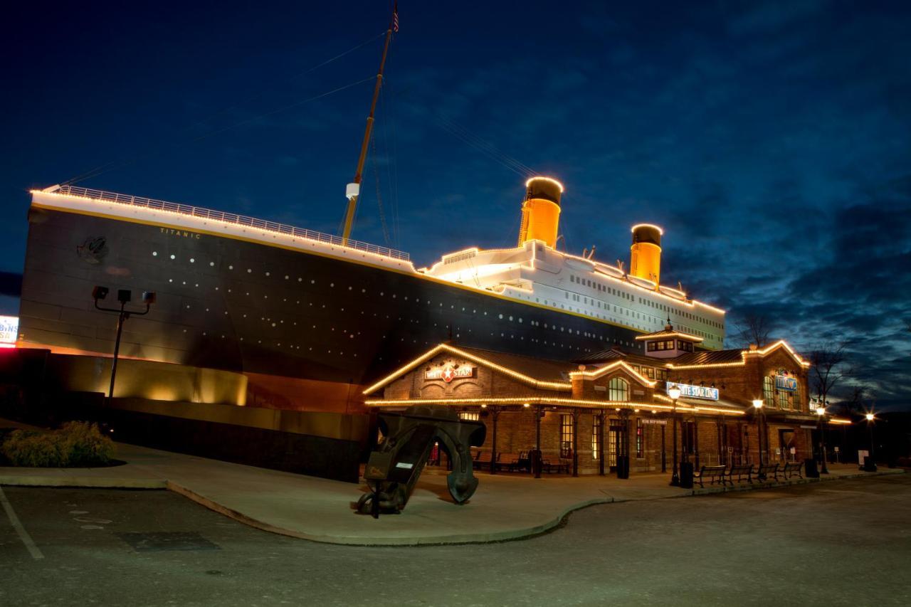 Lazy Bear Lodge, Hot Tub, Resort Pool, Wifi, 1089 Free Tickets Each Paid Day, Dollywood And More Gatlinburg Extérieur photo