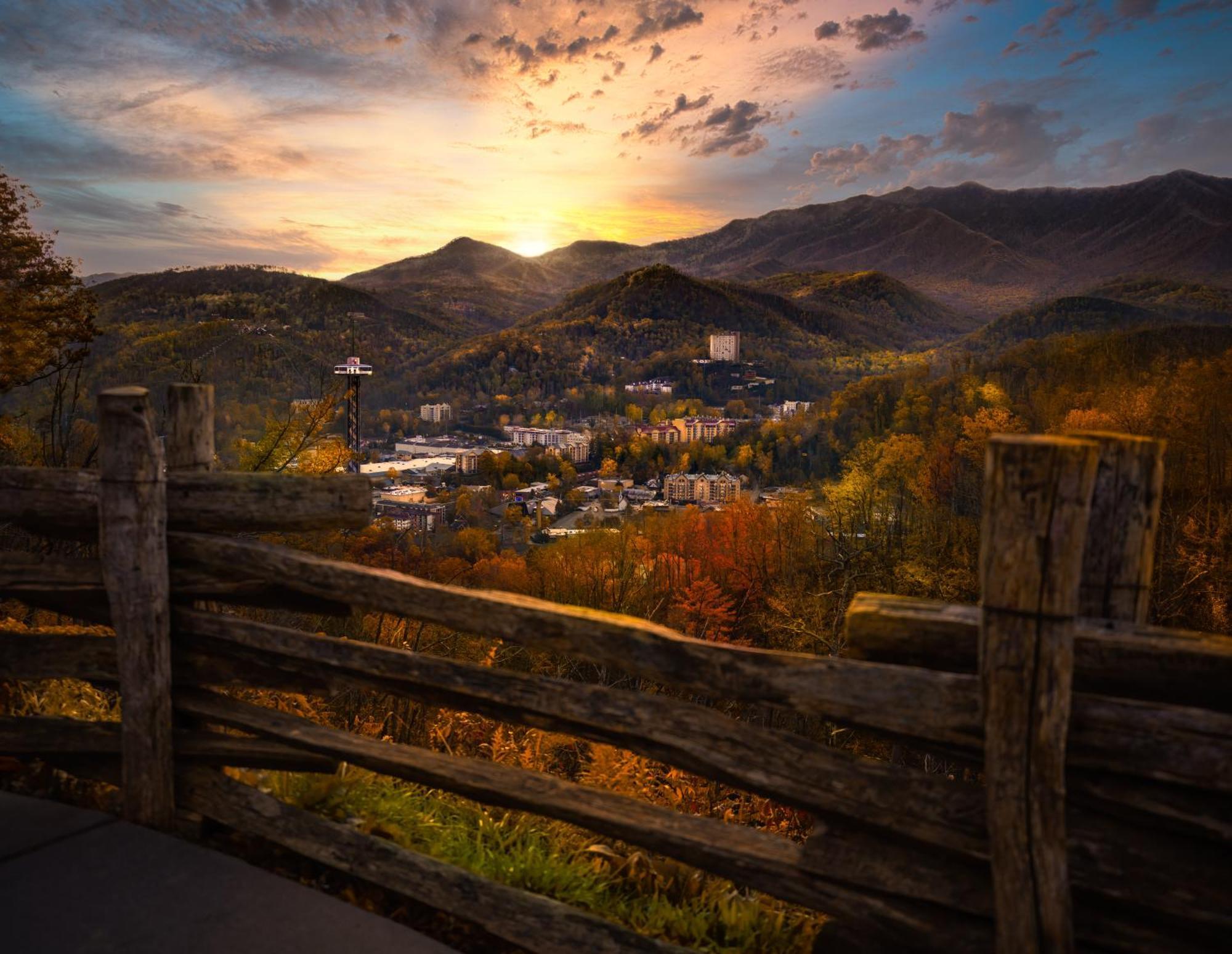 Lazy Bear Lodge, Hot Tub, Resort Pool, Wifi, 1089 Free Tickets Each Paid Day, Dollywood And More Gatlinburg Extérieur photo